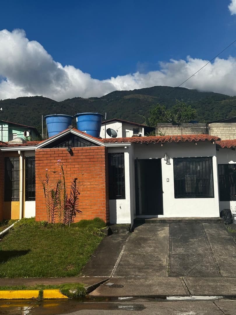 Casa en San Rafael de Cordero